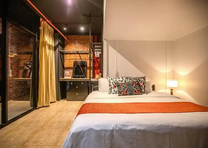 River View - Loft In Great Location *